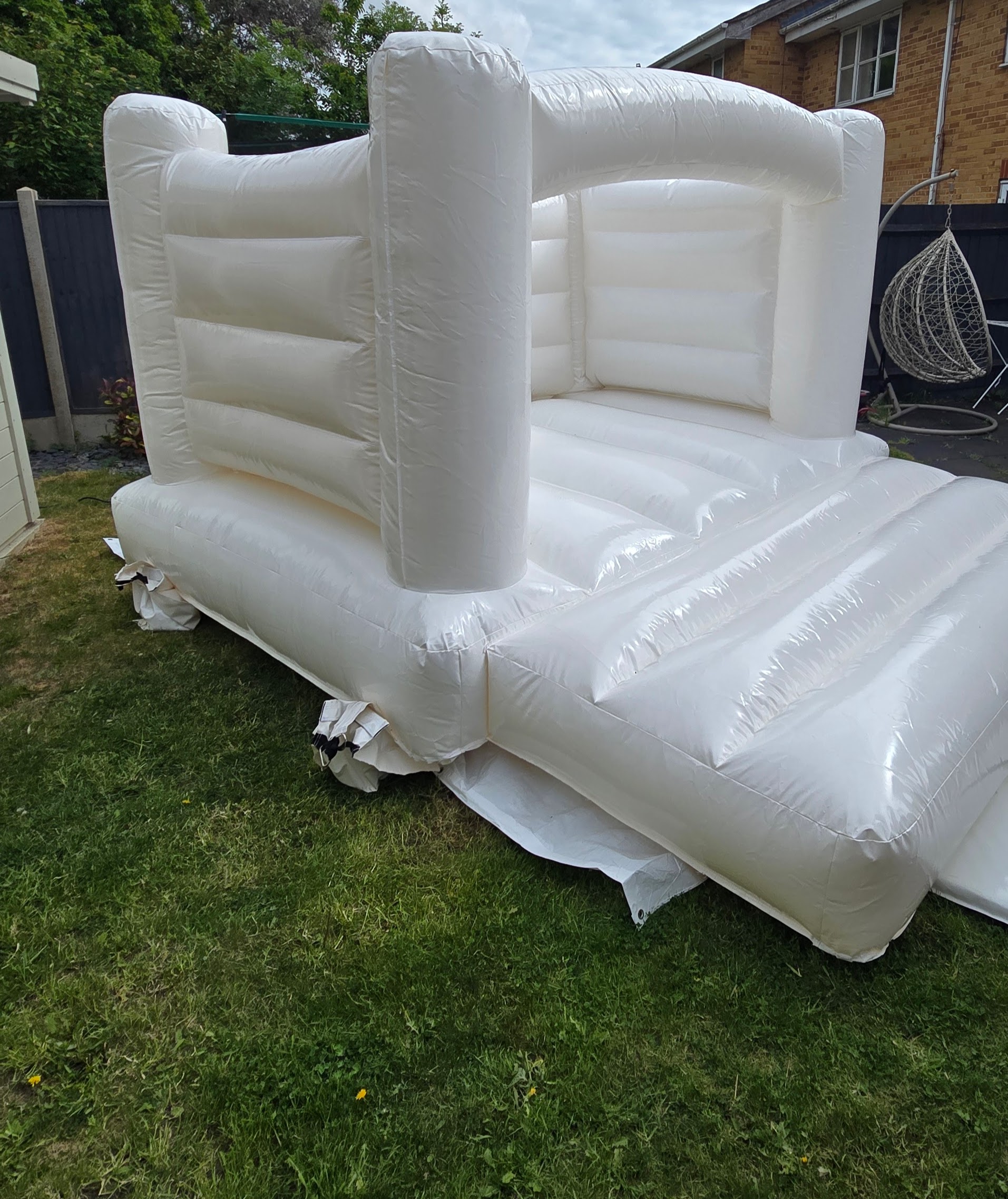 Bouncy Castle 10ft x 12ft (White) - Image 4